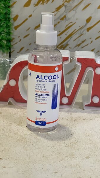 Solution d'alcool éthylique 90°