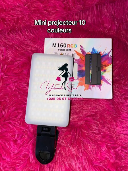 Mini projecteur RGB 10 couleurs