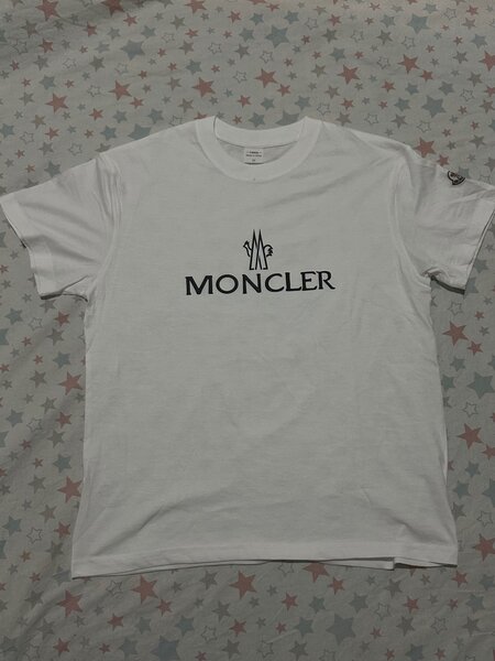Бренд: MONCLER