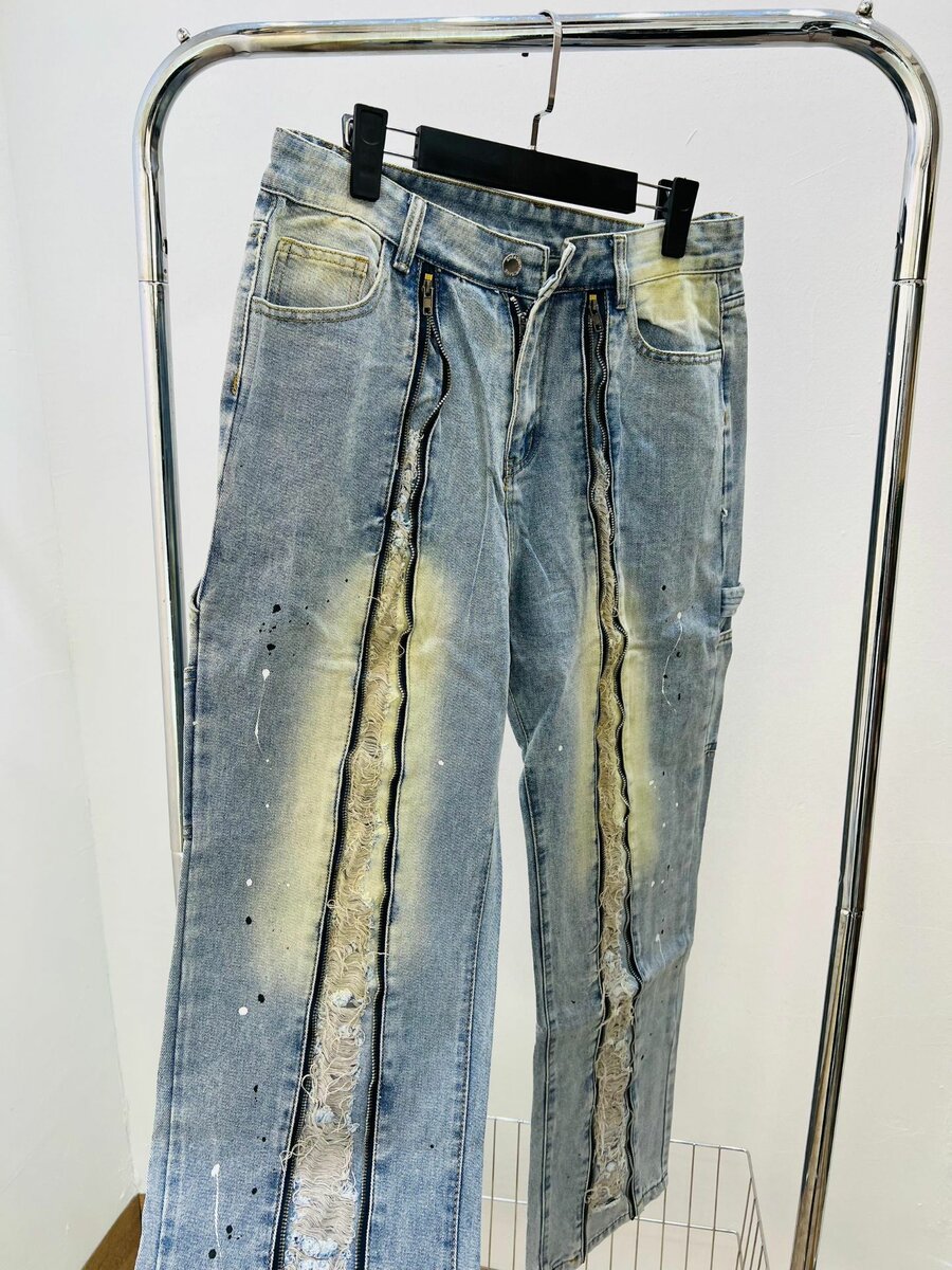 Baggy jeans