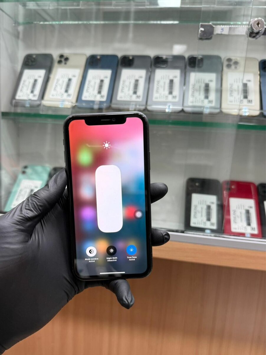 11 simple 64Go sans Face ID