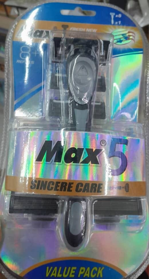 Rasoir composé en 5