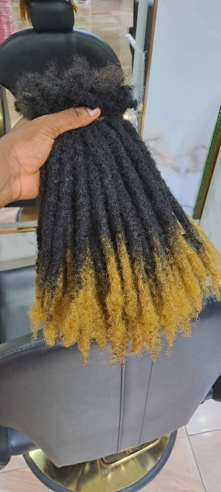 Extensions de cheveux afro ombré