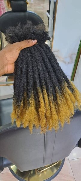 Extensions de cheveux afro ombré
