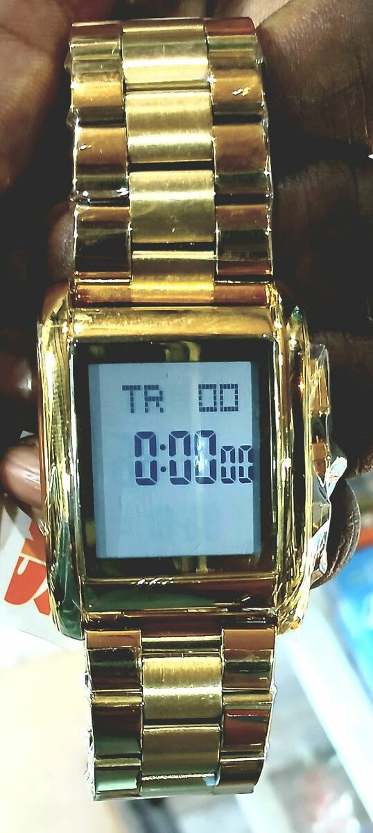 Montre numérique élégante