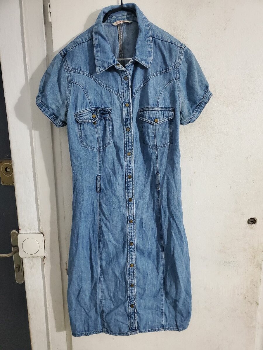 Robe élégante à manches bouffantes