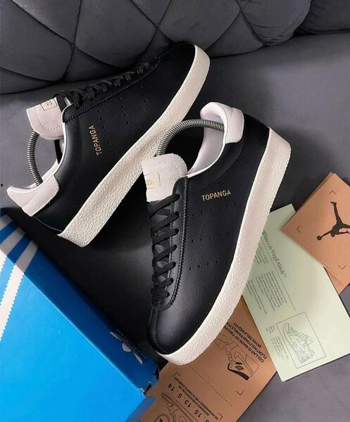 TOPANGA BLACK AND WHITE