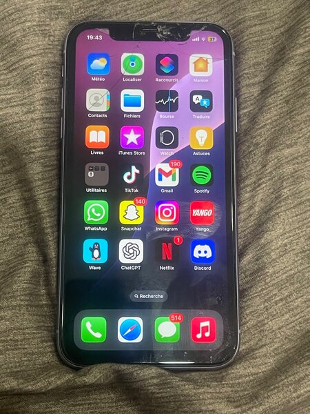 iPhone 11 violet 64 Go