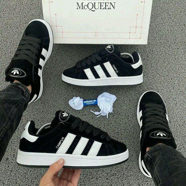 Baskets noires en daim unisexes