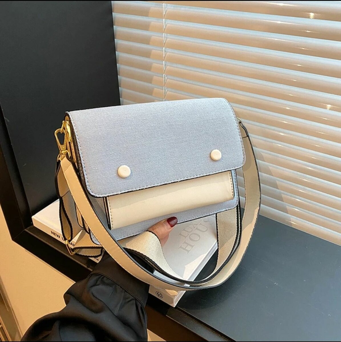 Sac bandoulière élégant femme