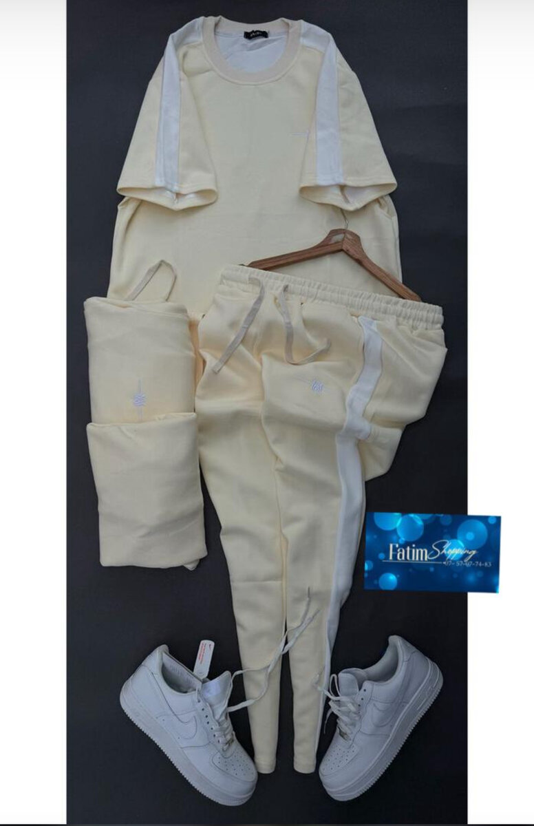 Ensemble de jogging tendance