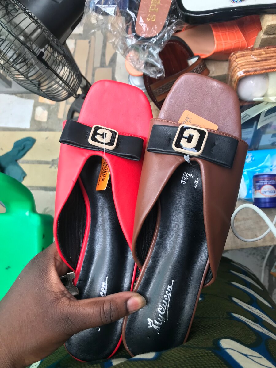 Chaussures importées