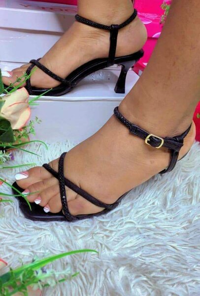 Sandales à talons élégantes