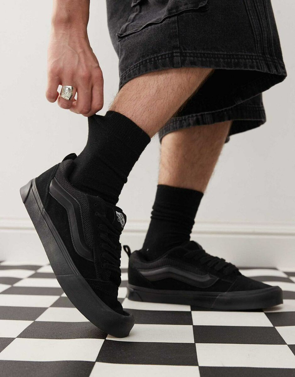 Baskets noires classiques