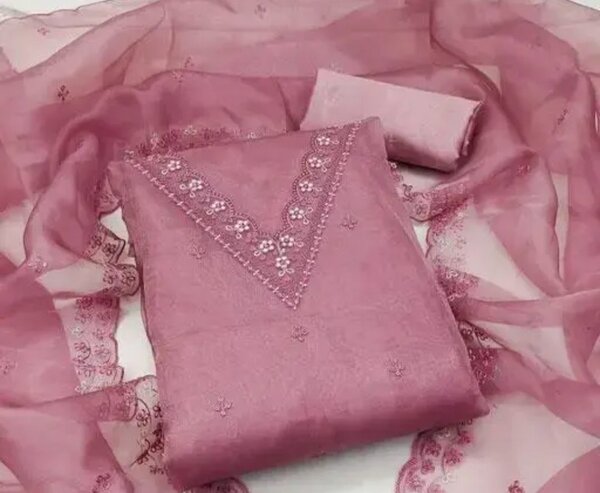 Ladies suit