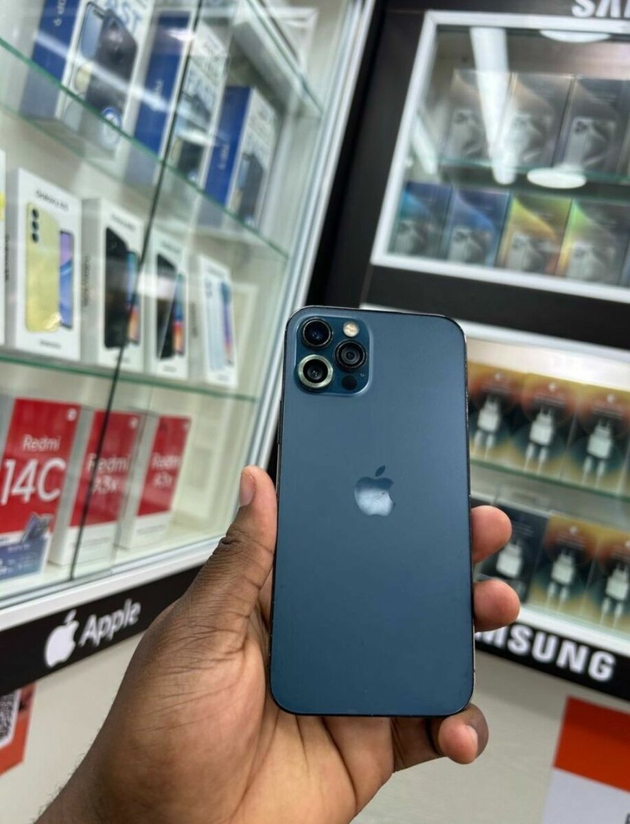 iPhone 12 Pro Bleu 72% Batterie