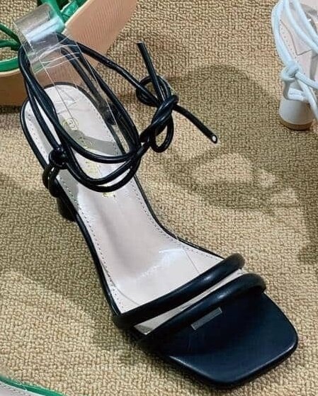 belles chaussures pour femmes