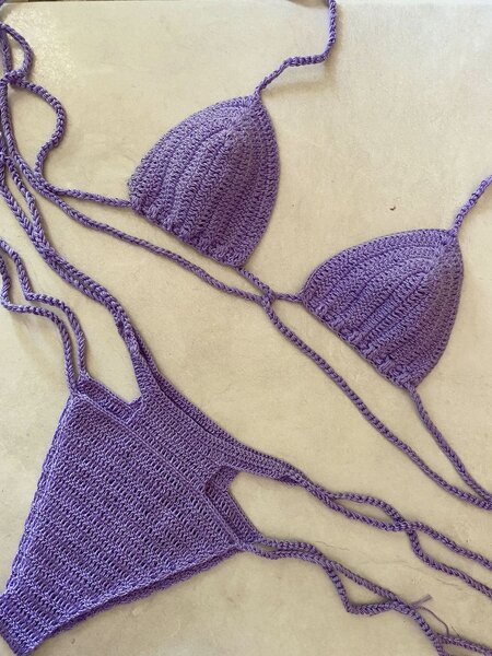 Ensemble de bikini au crochet