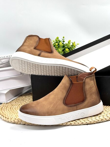 TIMBERLAND ALL BROWN