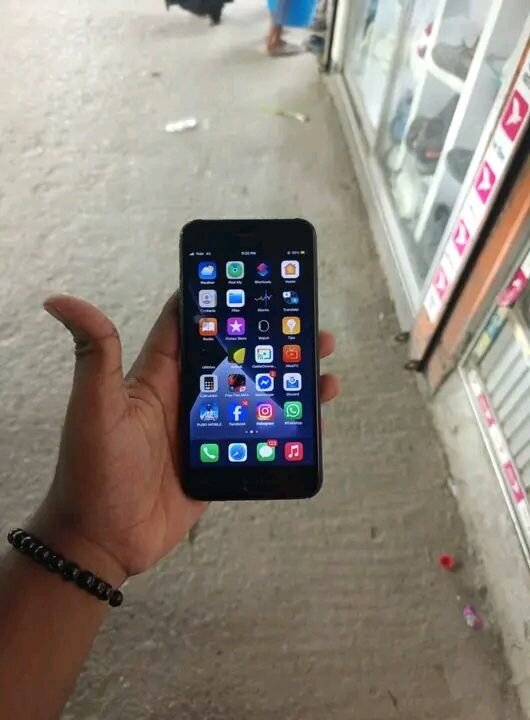 Smartphone élégant noir mat