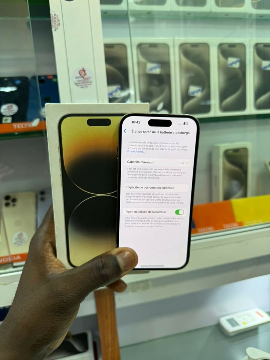 iPhone 14pro 128giga casineuf tout dorigine