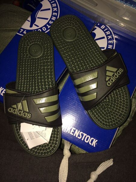 Adidas massager (Army green)