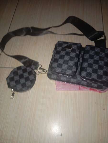 Sacoche bandoulière à carreaux