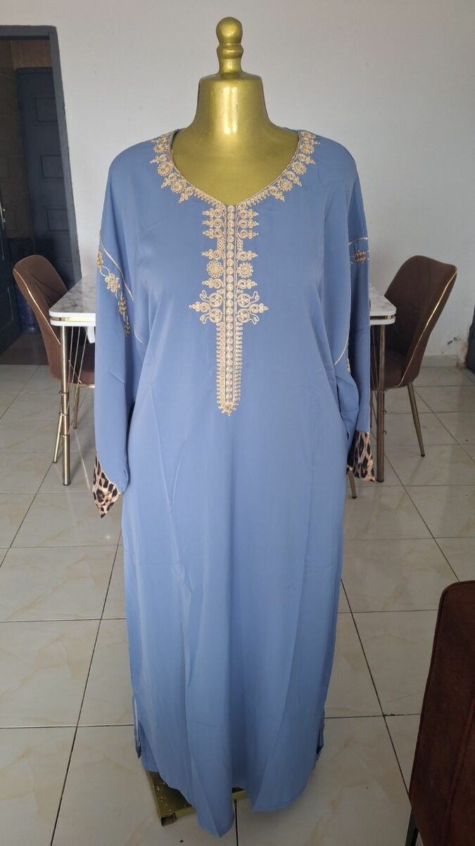 Robe Caftan Bleue Élégante