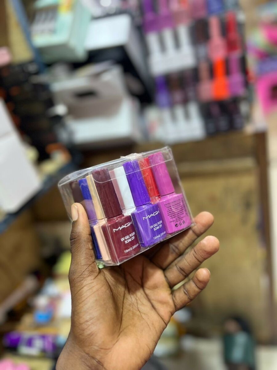 Vernis permanent en couleur