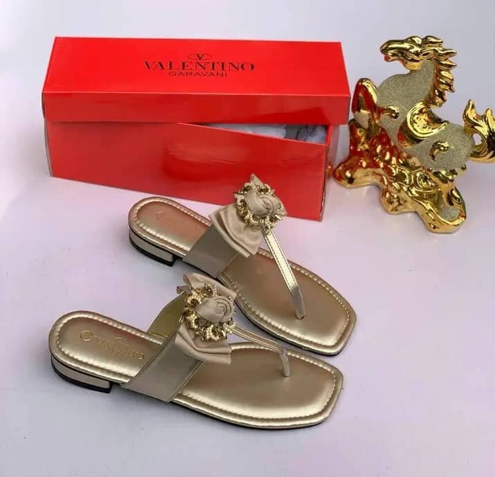 Sandales Valentino élégantes