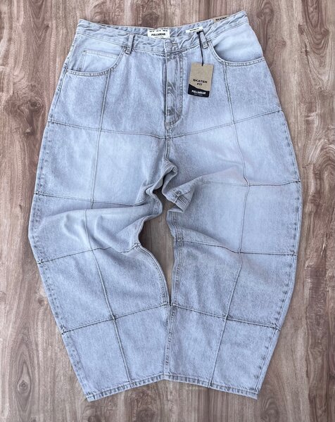 Pull and Bear Jeans