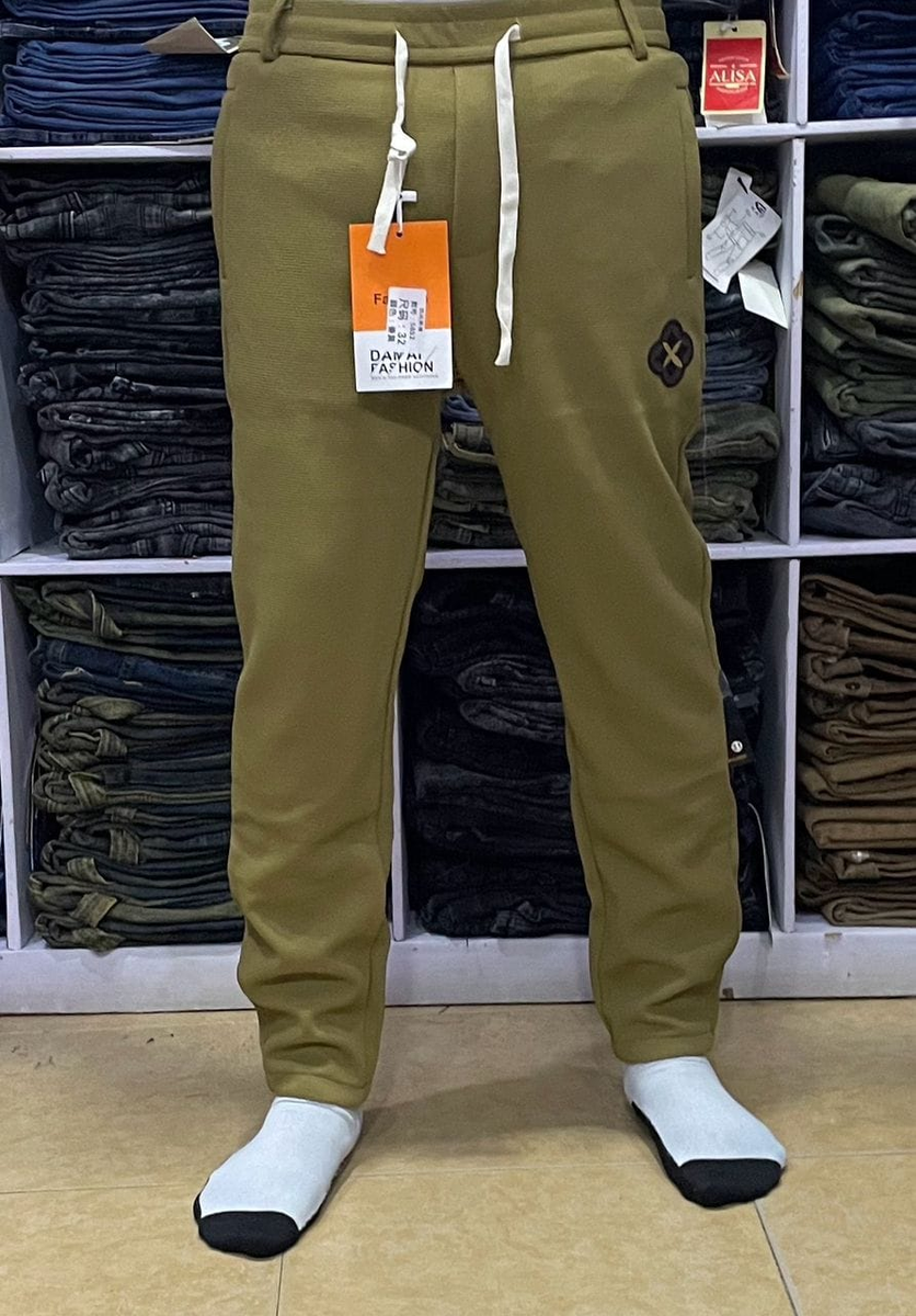 khaki pants