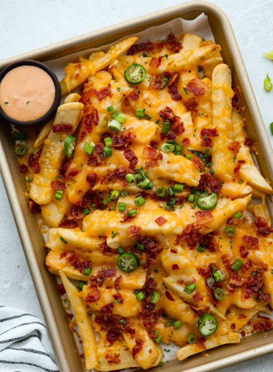 Frites Fromage et Chili