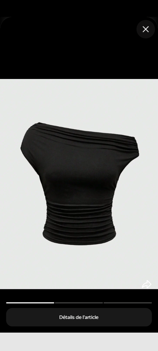Top asymétrique noir chic