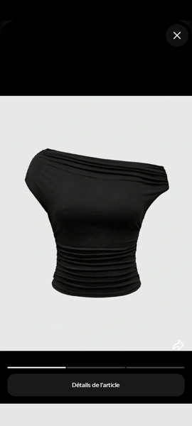 Top asymétrique noir chic