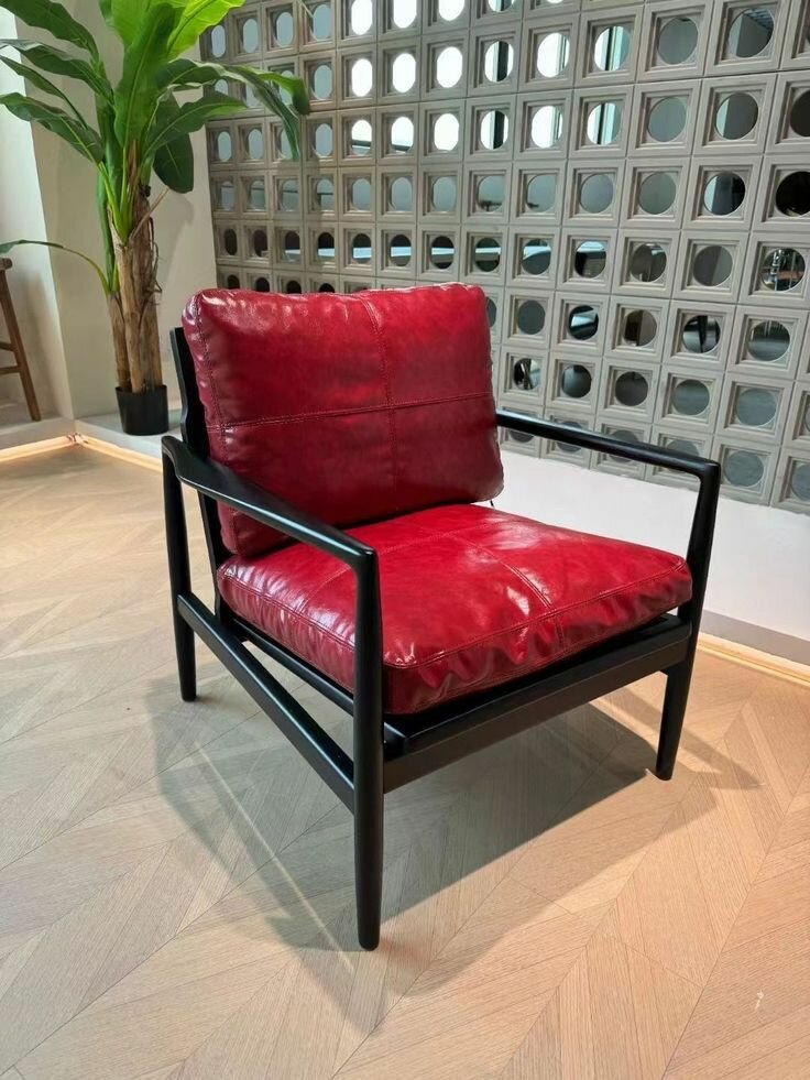 Chaises contemporaines élégantes