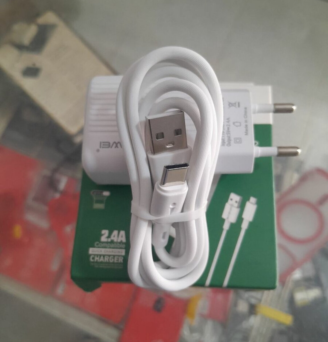 Dakewei 2.4A USB Wall Charger
