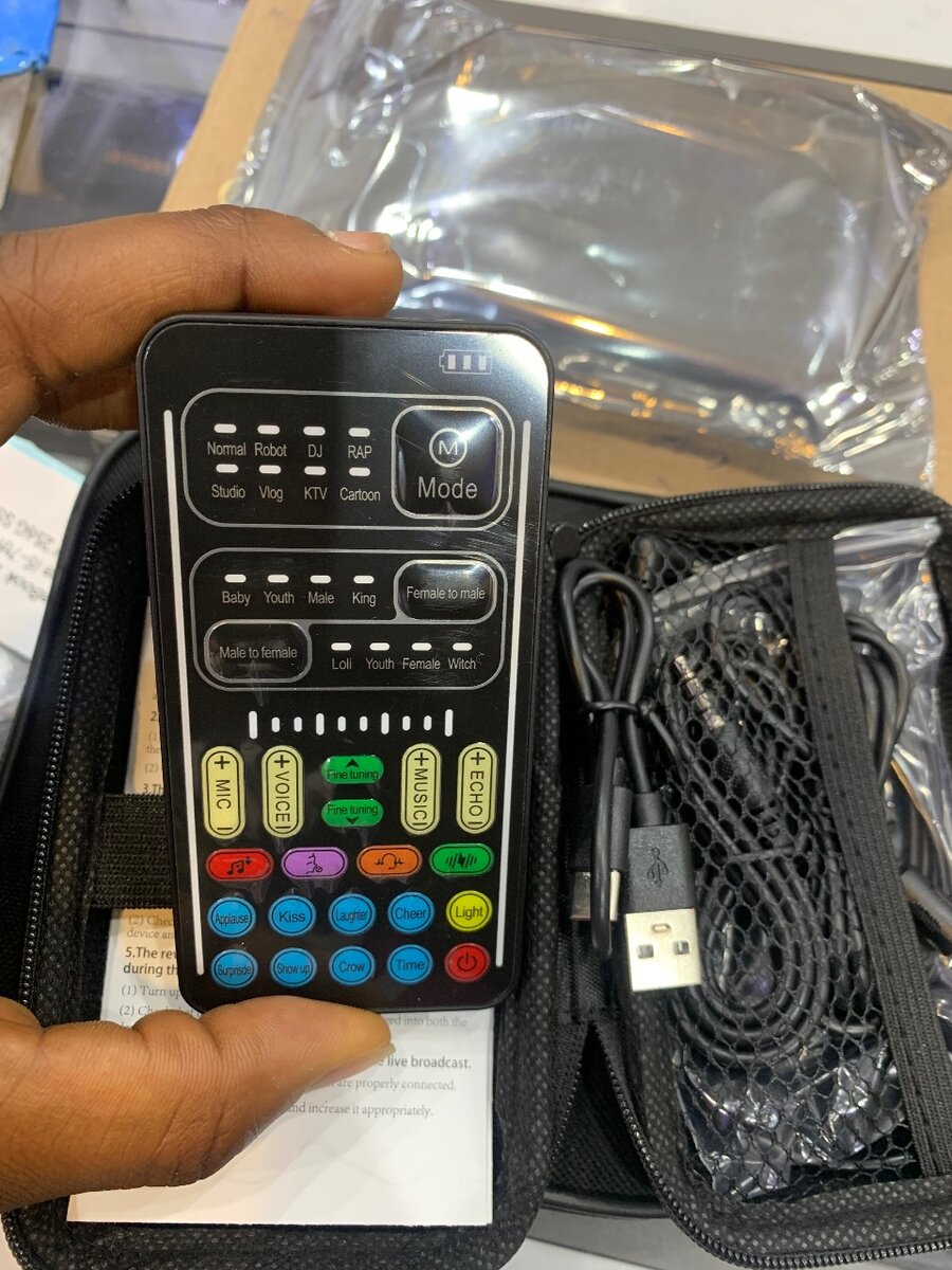 UNIVERSAL VOICE CHANGER