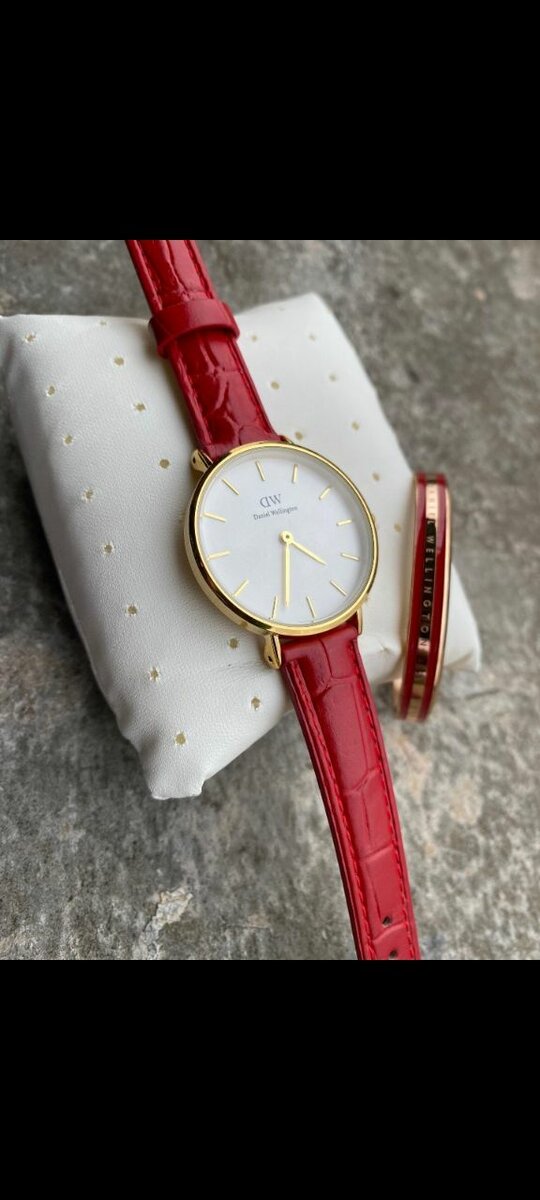 Montre élégante avec bracelet