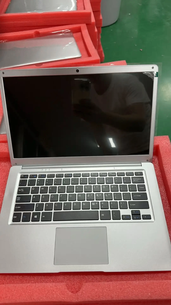 Ordinateur Portable Élégant 15"