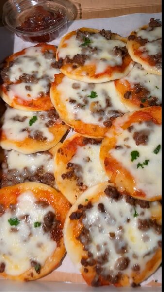 Mini pizzas 3500f