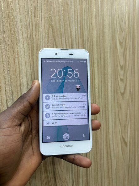 Smartphone Aquos 4G Blanc