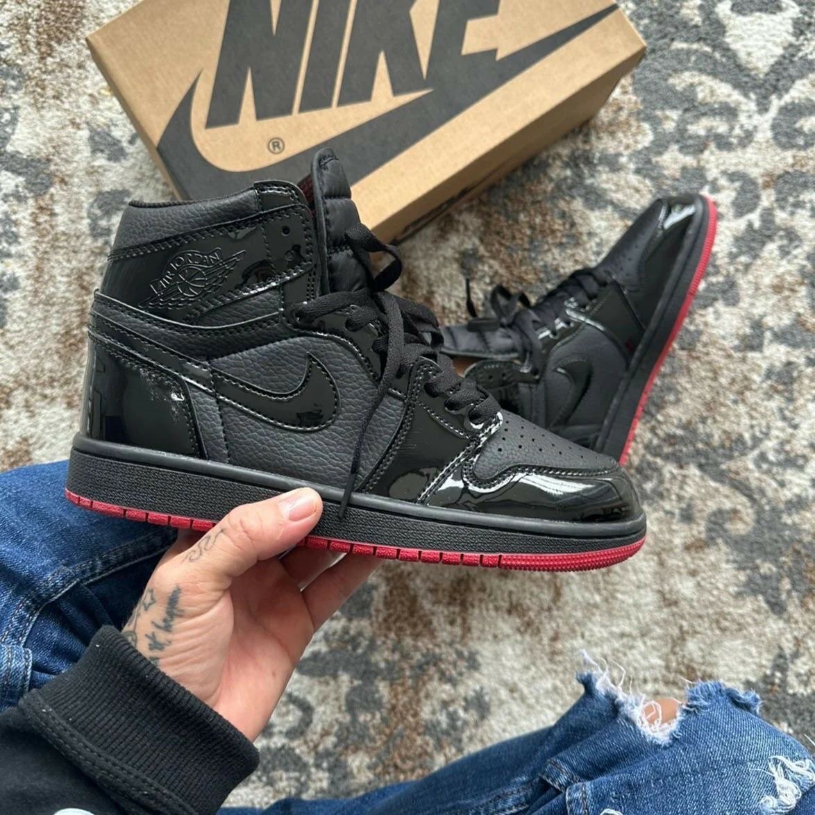 AIR JORDAN 1 LONG MIRROR
