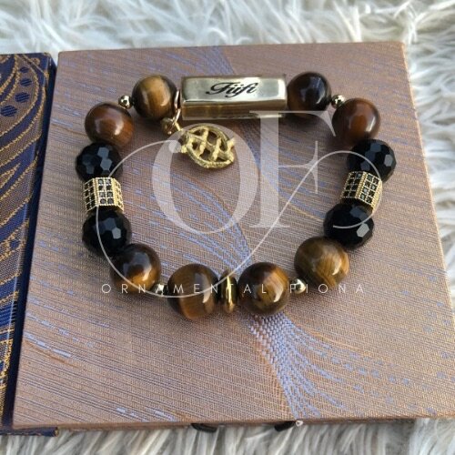 Customized bead bracelet