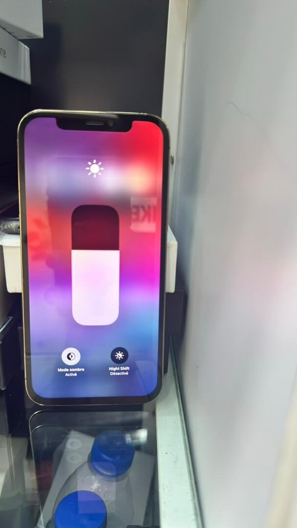 *iphone 12 pro 128giga sans Face ID : 165.000