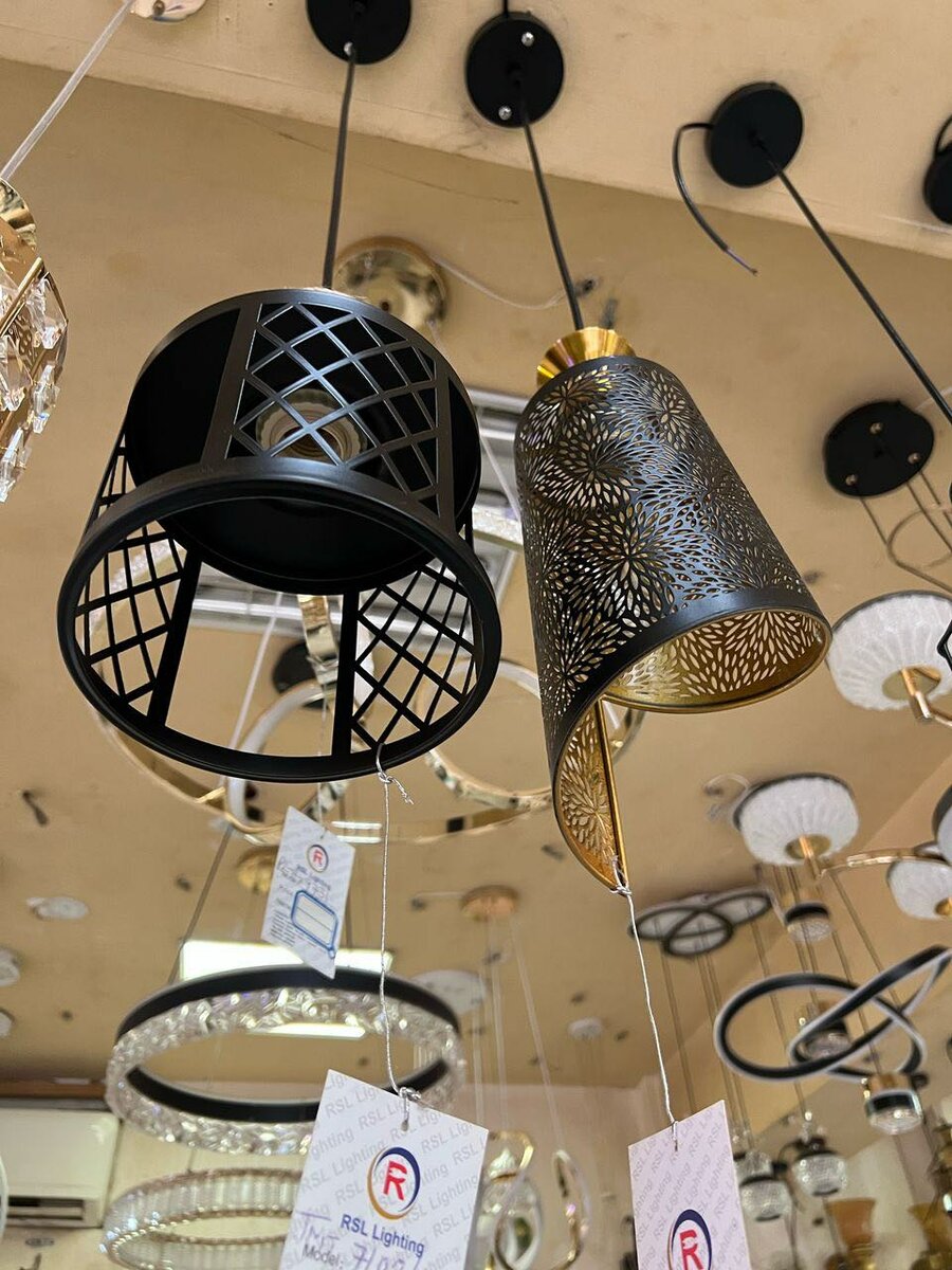 Wall lights and chandeliers