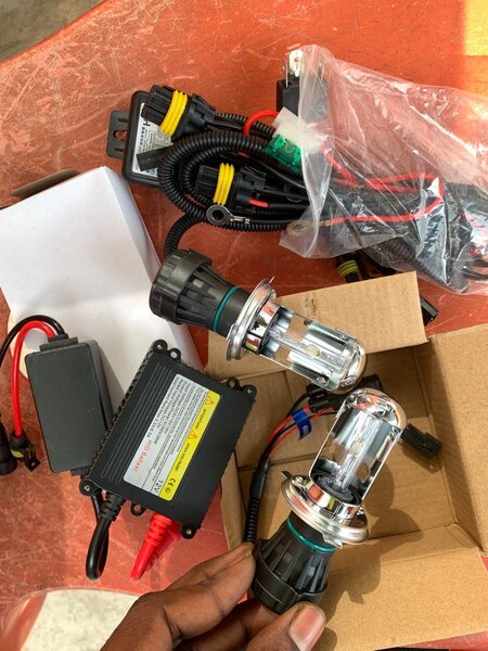 H4 HID Xenon Chargeable Bulb (Set)