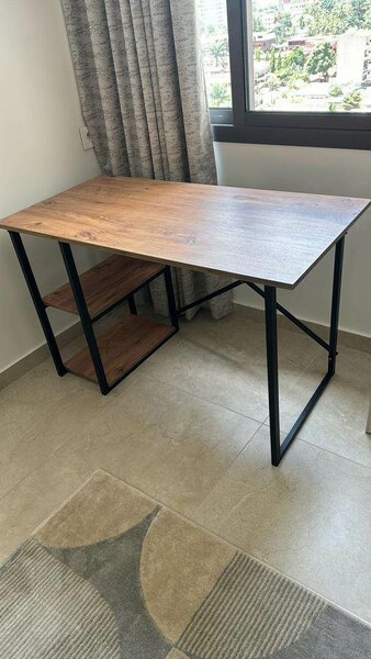 Bureau d'ordinateur moderne