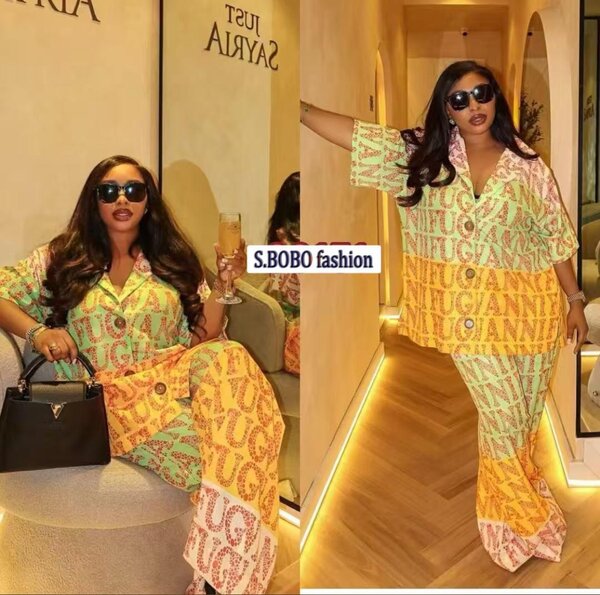 Costume coloré pour femmes