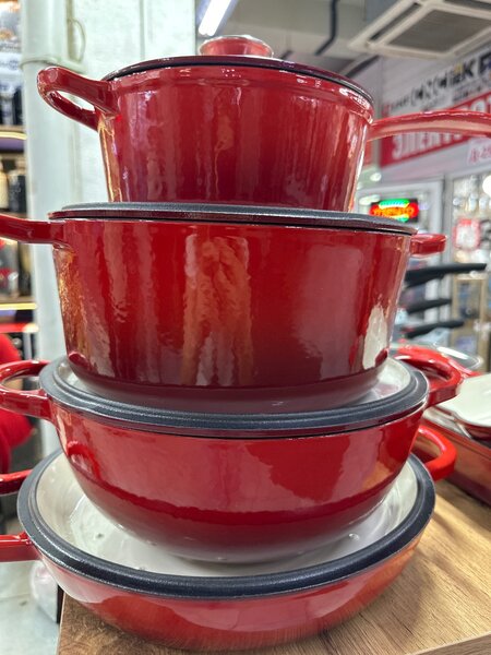 Набор кастрюля чугунный